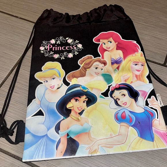 Disney Princess Drawstring Bag - Picture 2 of 7